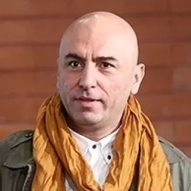 عکس نمایهٔ بزرگمهر حسین‌پور