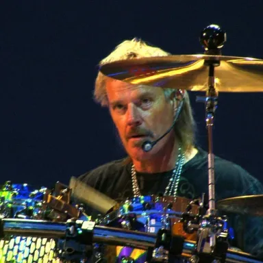 عکس نمایهٔ Frank Beard (drummer)