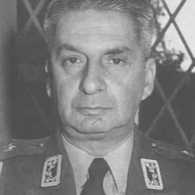 عکس نمایهٔ حسن پاکروان