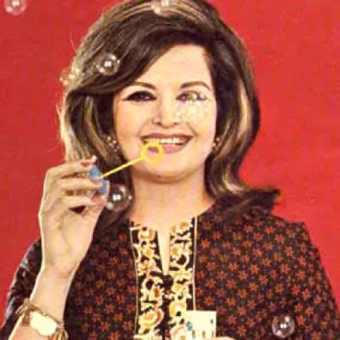 عکس نمایهٔ پوران (خواننده)
