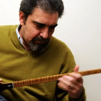 عکس نمایهٔ مسعود شعاری