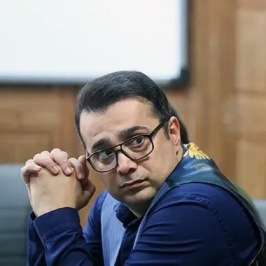 عکس نمایهٔ سپند امیرسلیمانی