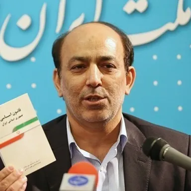 عکس نمایهٔ علی شکوری راد