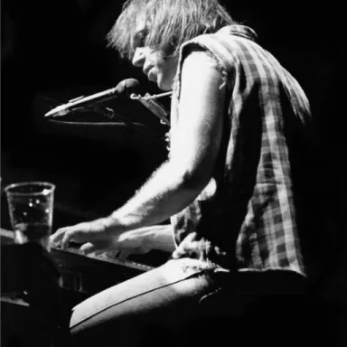 عکس نمایهٔ Neil Young