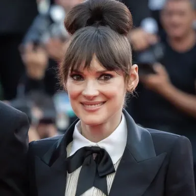 عکس نمایهٔ Winona Ryder