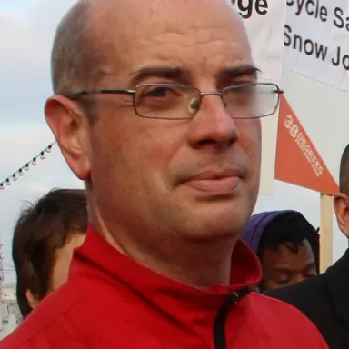 عکس پروفایل Andrew Gilligan