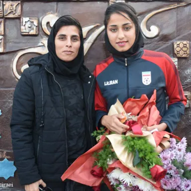 عکس نمایهٔ ملیکا متولی