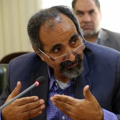 عکس نمایهٔ تقی آزاد ارمکی