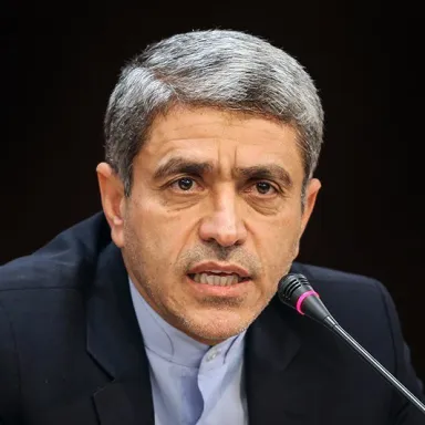 عکس نمایهٔ علی طیب‌نیا