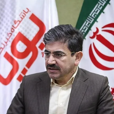 عکس نمایهٔ مؤید حسینی صدر