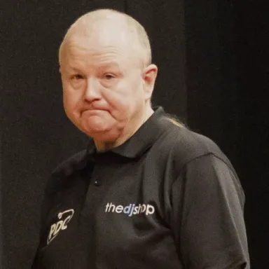 عکس نمایهٔ George Noble (darts referee)