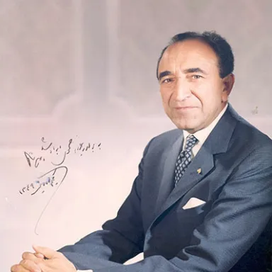 عکس نمایهٔ اسدالله علم