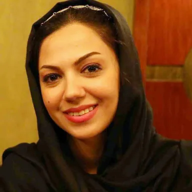 عکس نمایهٔ روجا چمنکار