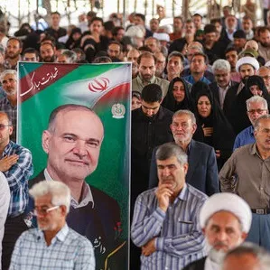 عکس نمایهٔ اکبر مطلبی‌زاده