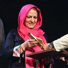 عکس نمایهٔ فریال بهزاد