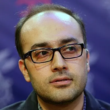 عکس نمایهٔ روح‌الله حجازی