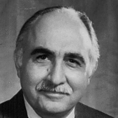 عکس نمایهٔ نادر اردلان