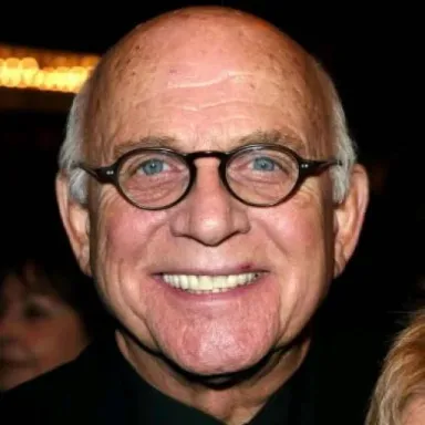 عکس نمایهٔ Gavin MacLeod