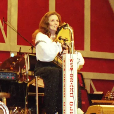 عکس نمایهٔ June Carter Cash