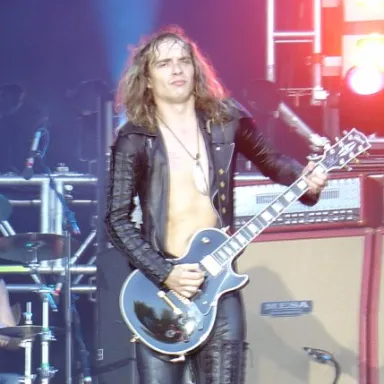 عکس نمایهٔ Justin Hawkins