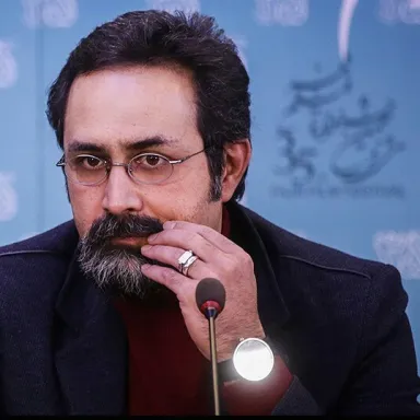 عکس نمایهٔ وحید جلیلوند