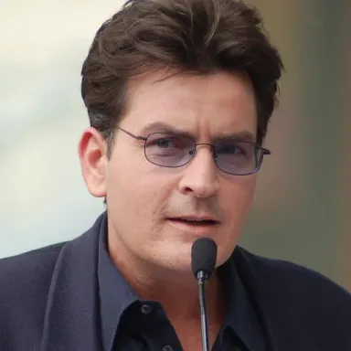 عکس نمایهٔ Charlie Sheen