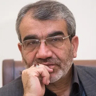 عکس نمایهٔ عباسعلی کدخدایی