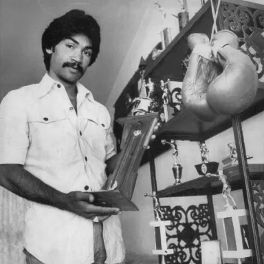 عکس نمایهٔ Carlos Palomino