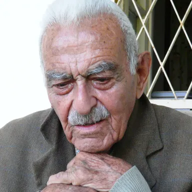 عکس نمایهٔ منوچهر ستوده