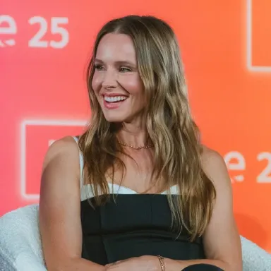 عکس نمایهٔ Kristen Bell