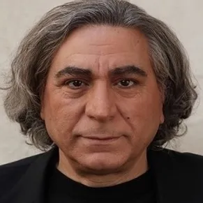 عکس نمایهٔ سیروس میمنت