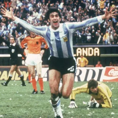 عکس نمایهٔ Mario Kempes