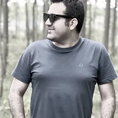 عکس نمایهٔ میثم حسن‌زاده