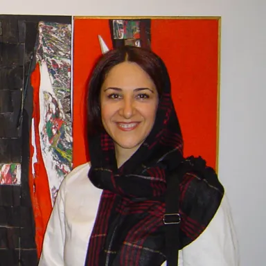 عکس نمایهٔ مهشید میرمعزی