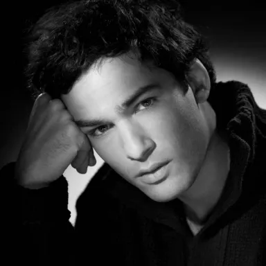 photo de profil de Nicolas Cazalé