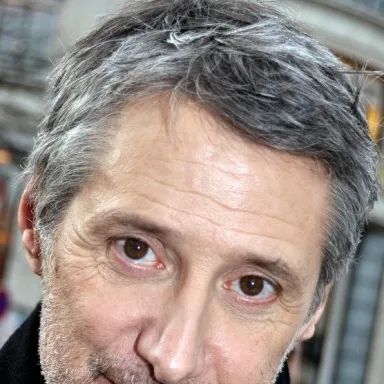 photo de profil de Antoine de Caunes