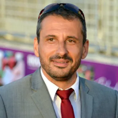 photo de profil de Safy Nebbou