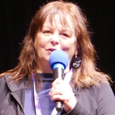 photo de profil de Bridget Hoffman