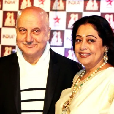 Anupam Kher की प्रोफ़ाइल तस्वीर