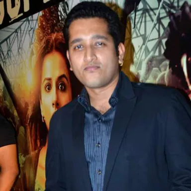 Parambrata Chatterjee की प्रोफ़ाइल तस्वीर