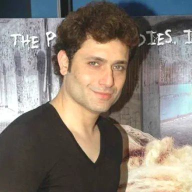 Shiney Ahuja की प्रोफ़ाइल तस्वीर