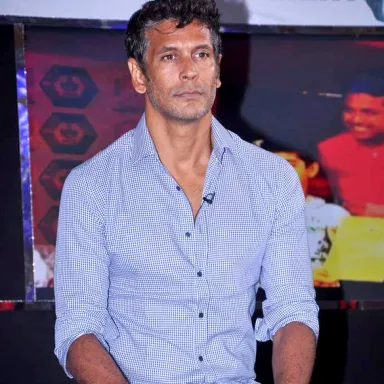 Milind Soman की प्रोफ़ाइल तस्वीर