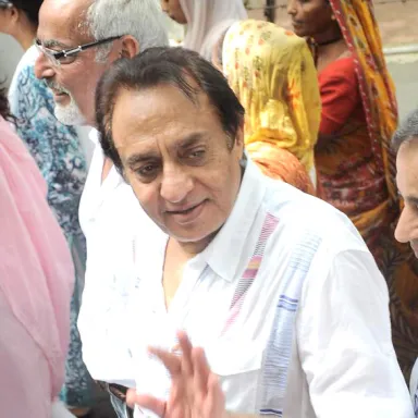 Ranjeet की प्रोफ़ाइल तस्वीर