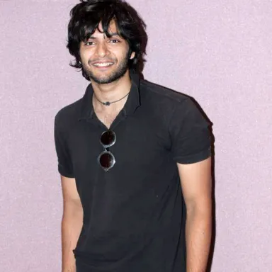 Ali Fazal की प्रोफ़ाइल तस्वीर