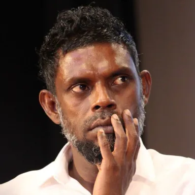 Vinayakan की प्रोफ़ाइल तस्वीर
