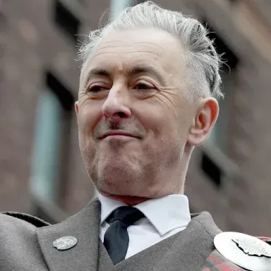 Alan Cumming की प्रोफ़ाइल तस्वीर