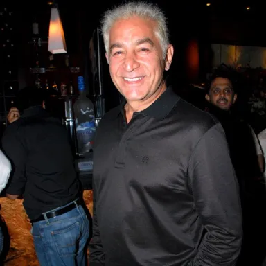 Dalip Tahil की प्रोफ़ाइल तस्वीर