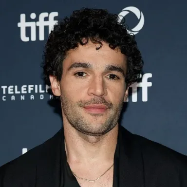 Christopher Abbott profile photo