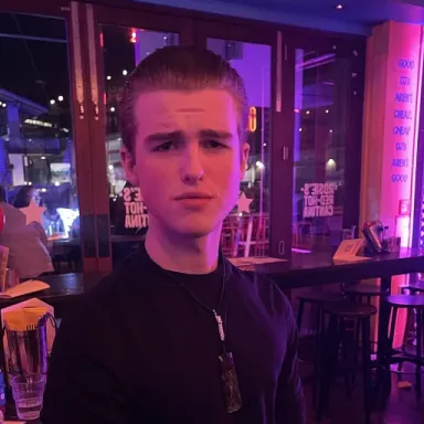 Iain Armitage profile photo