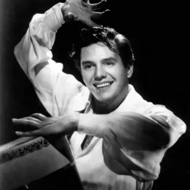 Desi Arnaz profile photo